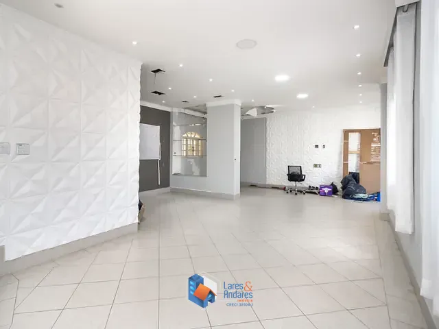 Sobrado com 380m² 4 quartos e 6 banheiros, à venda, no bairro Adalgisa em Osasco
