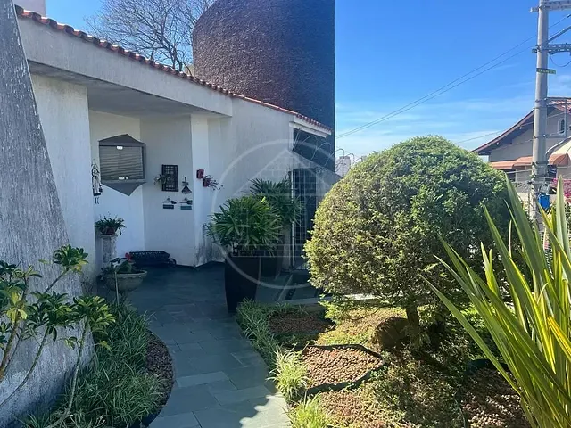 Sobrado com 393m² 4 quartos e 6 banheiros, à venda, no bairro Jardim Prudência em São Paulo