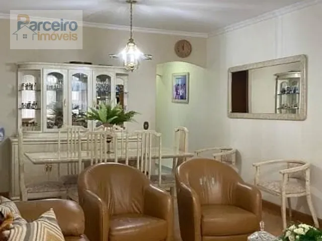 Sobrado com 274m² 3 quartos e 4 banheiros, à venda ou para alugar, no bairro Vila Aricanduva em São Paulo