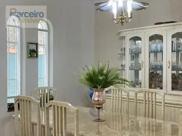 Sobrado com 274m² 3 quartos e 4 banheiros, à venda ou para alugar, no bairro Vila Aricanduva em São Paulo