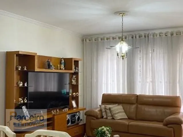 Sobrado com 274m² 3 quartos e 4 banheiros, à venda ou para alugar, no bairro Vila Aricanduva em São Paulo