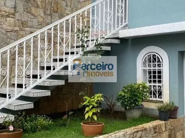 Sobrado com 274m² 3 quartos e 4 banheiros, à venda ou para alugar, no bairro Vila Aricanduva em São Paulo