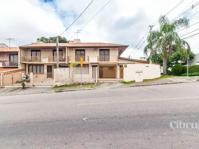 Sobrado 4 quartos e 5 banheiros, para alugar, no bairro Uberaba em Curitiba