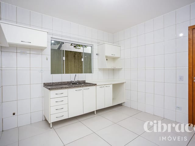 Sobrado 3 quartos e 4 banheiros, para alugar, no bairro Jardim Social em Curitiba