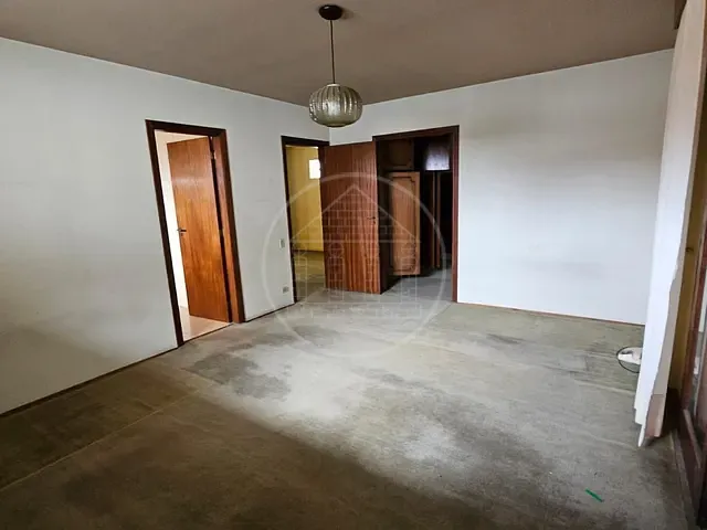 Sobrado com 338m² 4 quartos e 5 banheiros, à venda, no bairro Jardim Prudência em São Paulo