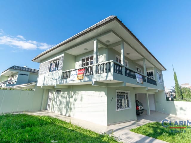 Sobrado 9 quartos e 12 banheiros, à venda, no bairro Mossungue em Curitiba