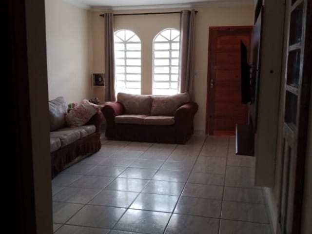 Sobrado com 125m² 3 quartos e 2 banheiros, à venda, no bairro Jardim Maria Luiza em Taboão da Serra