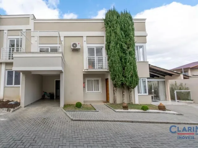 Casa 3 quartos e 5 banheiros, à venda, no bairro Vila Bancária em Campo Largo