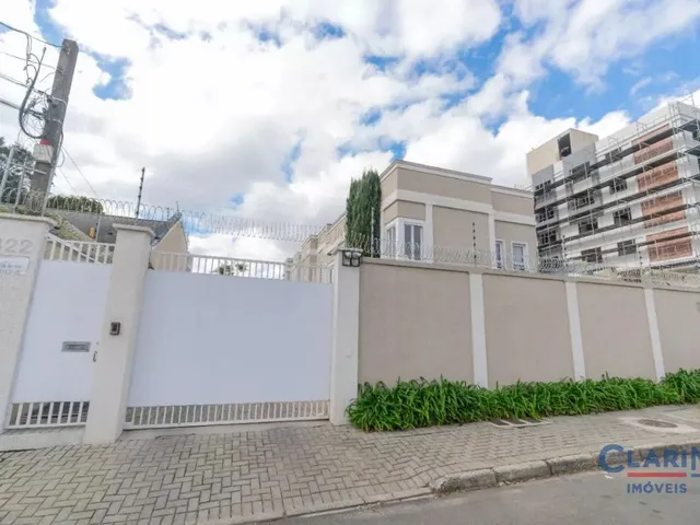 Casa 3 quartos e 5 banheiros, à venda, no bairro Vila Bancária em Campo Largo