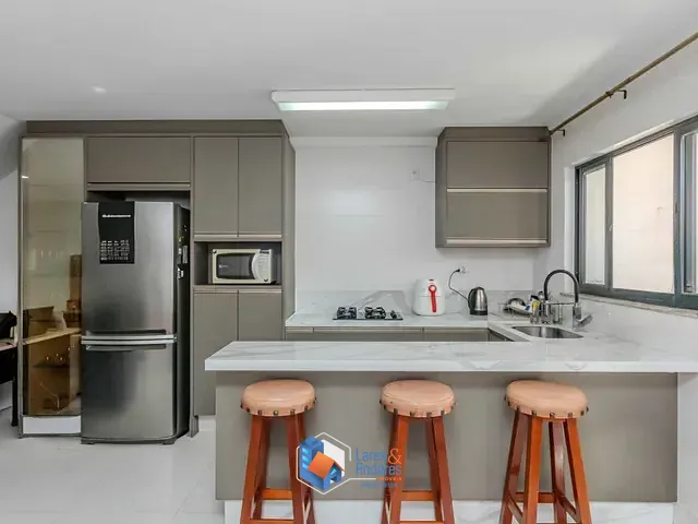 Sobrado com 118m² 3 quartos e 4 banheiros, à venda, no bairro Santa Regina em Camboriú