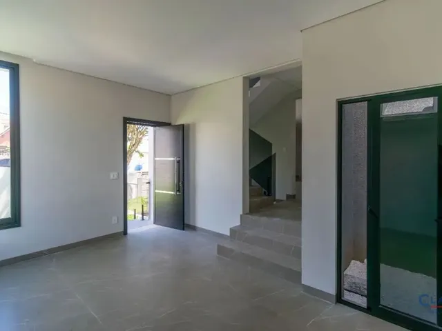 Sobrado 3 quartos e 2 banheiros, à venda, no bairro CENTRO em Campo Largo