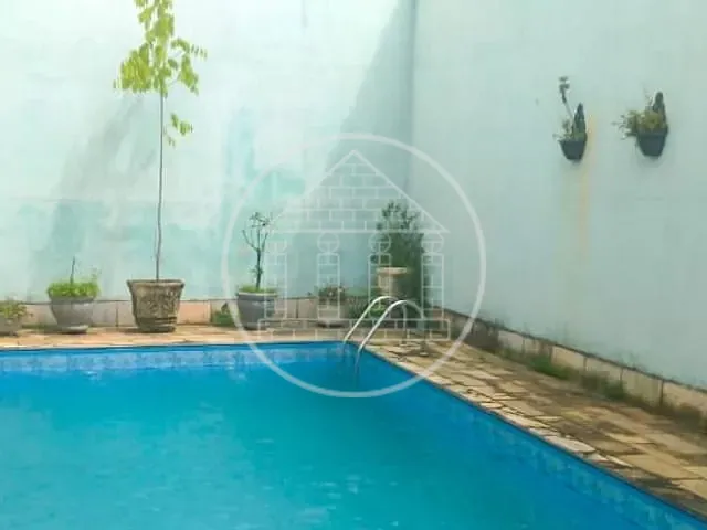 Sobrado com 498m² 4 quartos e 4 banheiros, à venda, no bairro Jardim Kioto em São Paulo