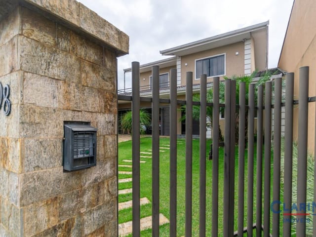 Sobrado 3 quartos e 2 banheiros, à venda, no bairro Centro em Campo Largo