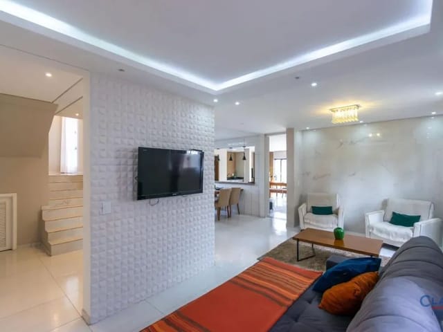 Casa 4 quartos e 5 banheiros, à venda, no bairro VILA BANCARIA em Campo Largo
