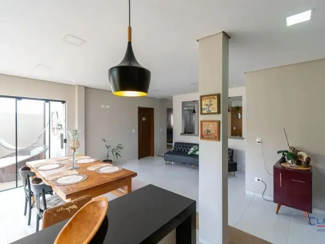 Casa 4 quartos e 4 banheiros, à venda, no bairro VILA BANCARIA em Campo Largo