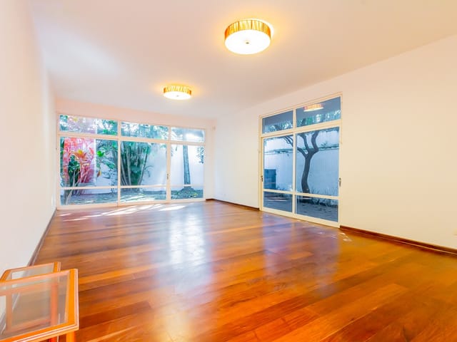 Sobrado com 617m² 6 quartos e 5 banheiros, à venda, no bairro Vila Ida em São Paulo