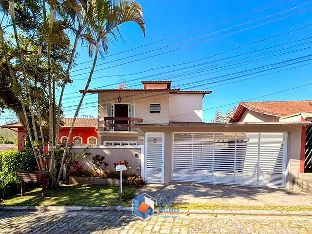 Sobrado com 352m² 4 quartos e 6 banheiros, à venda, no bairro Represa em Ribeirão Pires