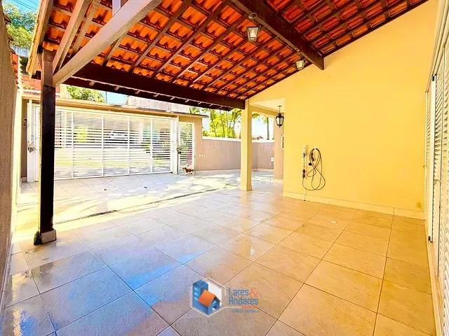 Sobrado com 352m² 4 quartos e 6 banheiros, à venda, no bairro Represa em Ribeirão Pires