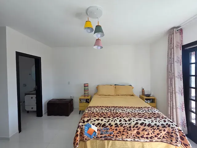 Sobrado com 440m² 3 quartos e 4 banheiros, à venda, no bairro Ingleses do Rio Vermelho em Florianópolis