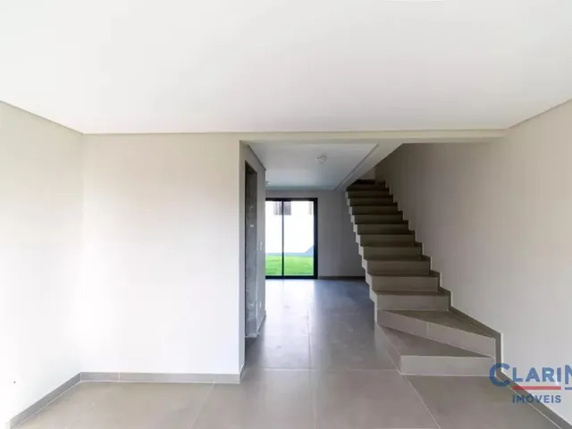 Sobrado 3 quartos e 5 banheiros, à venda, no bairro AGUAS CLARAS em Campo Largo