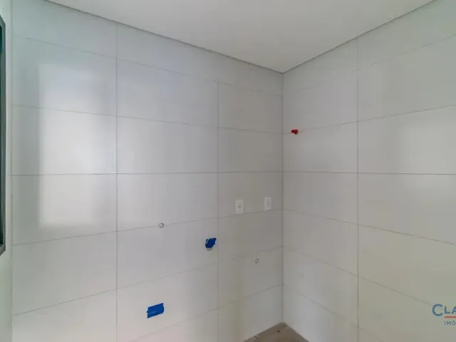 Sobrado 3 quartos e 5 banheiros, à venda, no bairro AGUAS CLARAS em Campo Largo