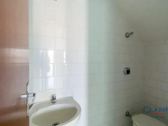 Sobrado 3 quartos e 3 banheiros, à venda, no bairro JARDIM ALVORADA em Campo Largo
