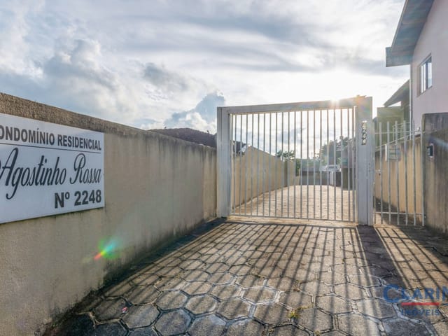 Sobrado 4 quartos e 4 banheiros, à venda, no bairro Centro em Campo Largo