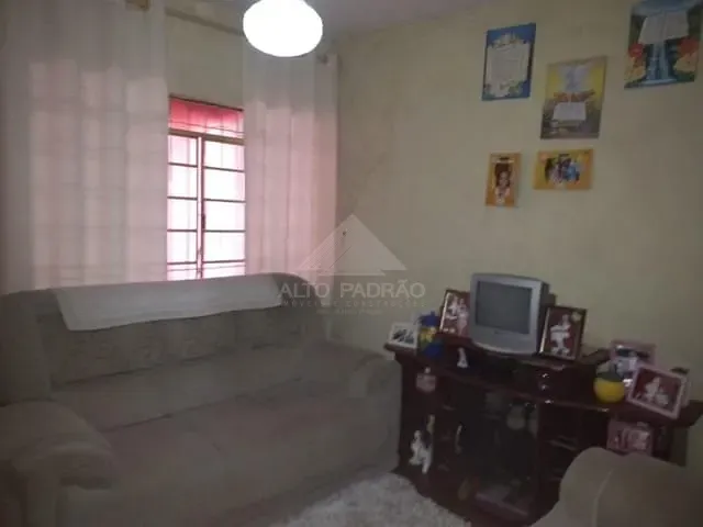 Sobrado com 332m², à venda, no bairro Jardim Miranda D'Aviz em Mauá