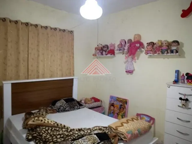 Sobrado com 332m², à venda, no bairro Jardim Miranda D'Aviz em Mauá