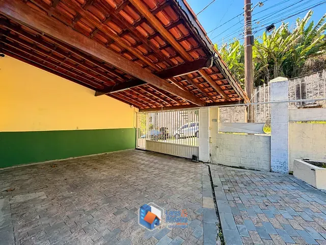 Sobrado com 353m² 3 quartos e 2 banheiros, à venda, no bairro Suíssa em Ribeirão Pires