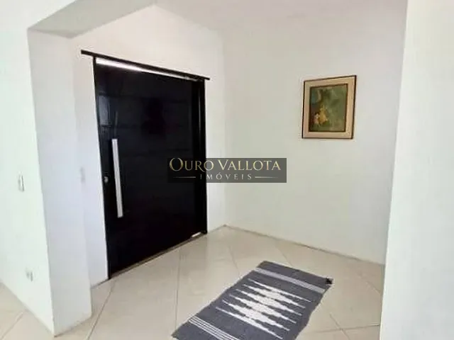 Sobrado com 393m² 4 quartos e 4 banheiros, à venda, no bairro Cidade Satélite em Atibaia
