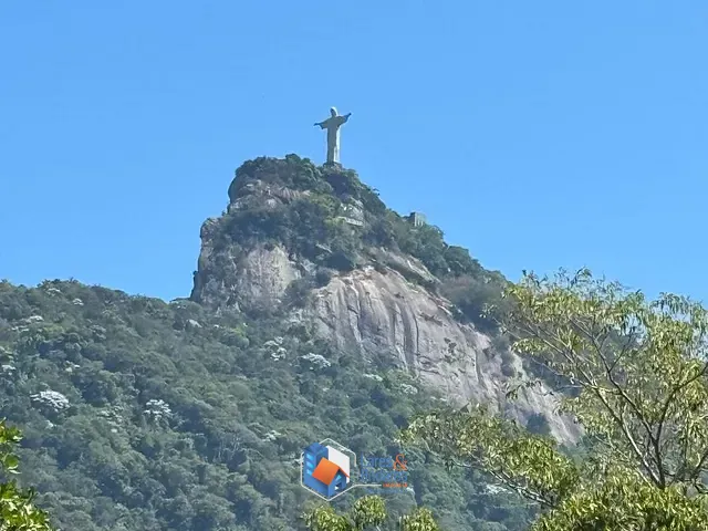 Sobrado com 600m² 10 quartos e 8 banheiros, à venda, no bairro Cosme Velho em Rio De Janeiro