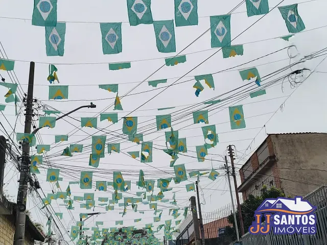 Sobrado 5 quartos e 3 banheiros, à venda, no bairro Água Rasa em São Paulo