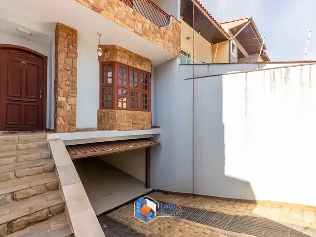 Sobrado com 280m² 3 quartos e 3 banheiros, à venda, no bairro Nova Petrópolis em São Bernardo Do Campo