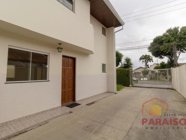 Sobrado 3 quartos e 1 banheiro, para alugar, no bairro Cajuru em Curitiba
