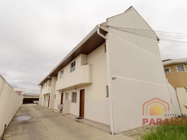 Sobrado 3 quartos e 1 banheiro, para alugar, no bairro Cajuru em Curitiba