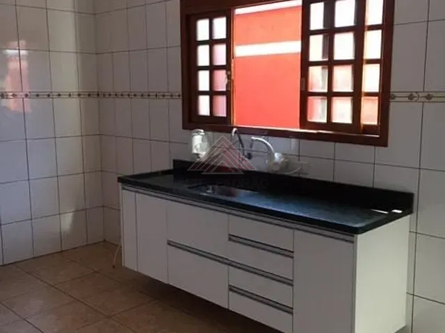 Sobrado com 125m² 3 quartos e 2 banheiros, à venda, no bairro Jardim Guapituba em Mauá