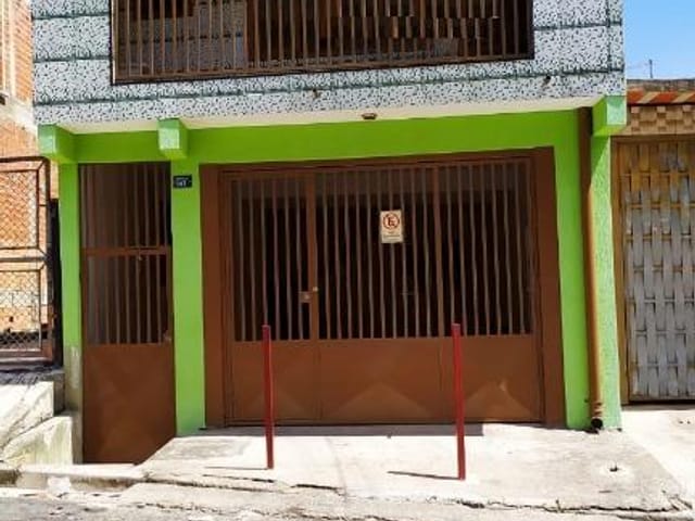 Sobrado com 135m² 7 quartos e 6 banheiros, à venda, no bairro Vale do Sol em Jandira