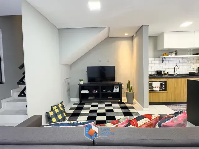 Sobrado com 68219m² 2 quartos e 1 banheiro, à venda, no bairro Nações em Balneário Camboriú