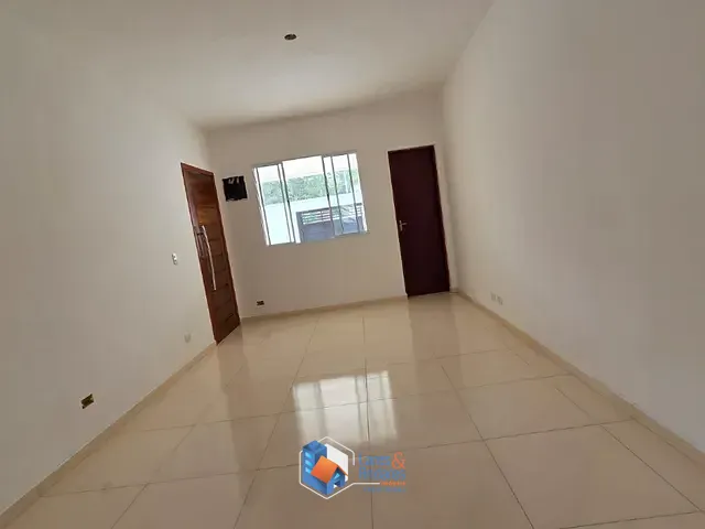 Sobrado com 125m² 3 quartos e 3 banheiros, à venda, no bairro Parque Rizzo em Cotia