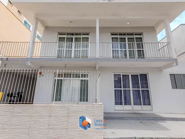 Sobrado com 383m² 3 quartos e 3 banheiros, à venda, no bairro Nações em Balneário Camboriú