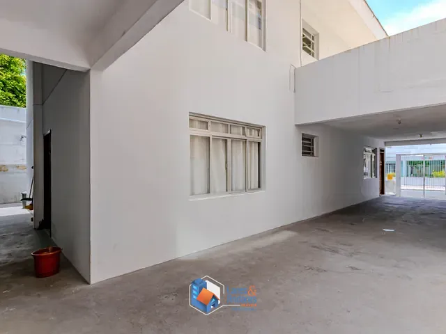 Sobrado com 383m² 3 quartos e 3 banheiros, à venda, no bairro Nações em Balneário Camboriú