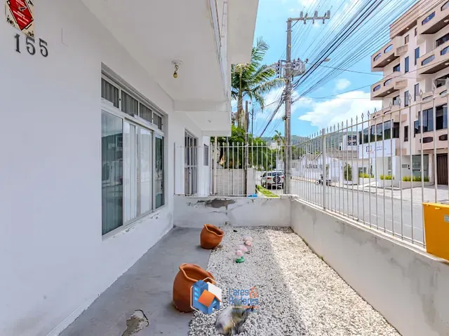 Sobrado com 383m² 3 quartos e 3 banheiros, à venda, no bairro Nações em Balneário Camboriú