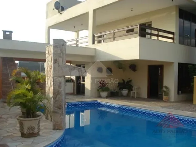 Sobrado 5 quartos e 8 banheiros, à venda, no bairro Jardim Santos Dumont em Mogi das Cruzes