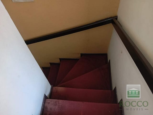 Sobrado 4 quartos e 4 banheiros, à venda, no bairro Cajuru em Curitiba