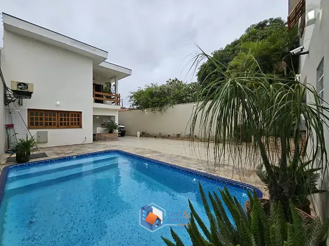 Sobrado com 440m² 4 quartos e 5 banheiros, à venda, no bairro Jardim Carlu em São Paulo