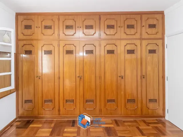 Casa com 654m² 4 quartos e 4 banheiros, à venda, no bairro Vila Morumbi em São Paulo
