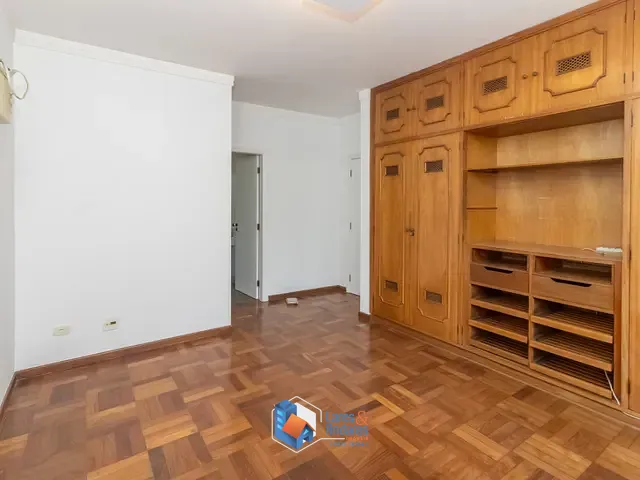 Casa com 654m² 4 quartos e 4 banheiros, à venda, no bairro Vila Morumbi em São Paulo