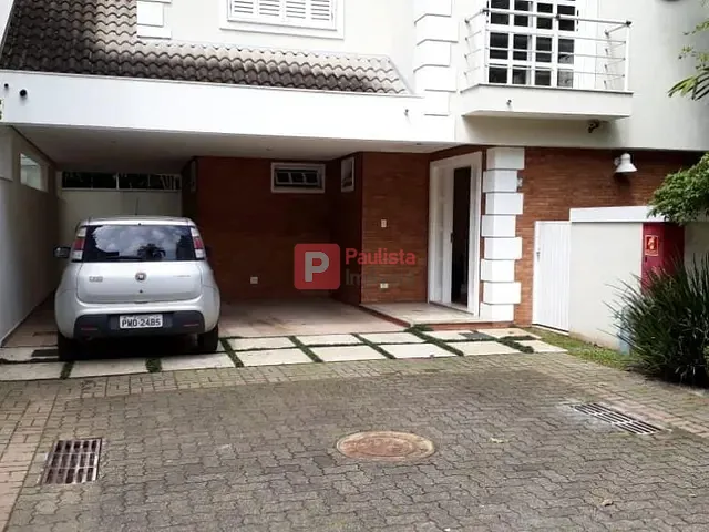 Sobrado com 300m² 4 quartos e 6 banheiros, à venda, no bairro Jardim Petrópolis em São Paulo