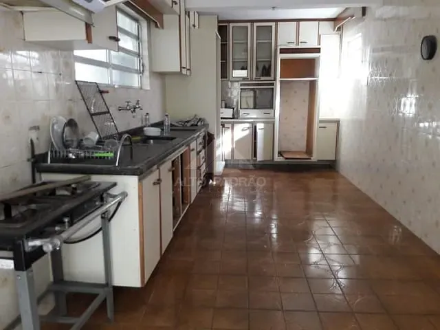 Sobrado com 250m² 2 quartos e 2 banheiros, à venda, no bairro Matriz em Mauá